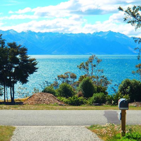 Lakefront Fantail Cottage Lake Hawea, Wanaka Exterior photo